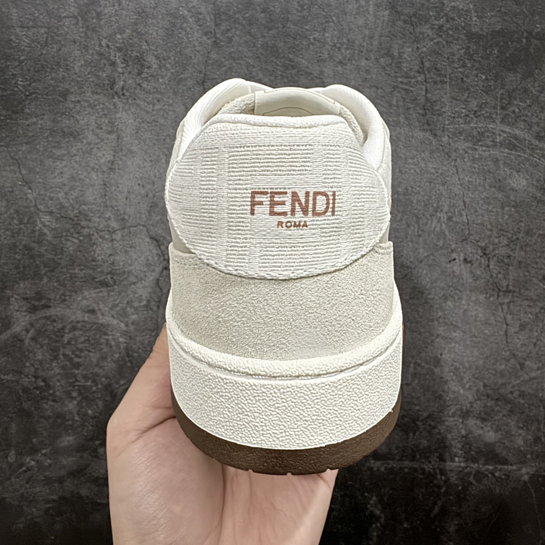 图片[4]-【广东纯原礼盒版本】FENDI 芬迪 Match Sneakers 低帮运动鞋nFendi芬迪情侣款休闲鞋 独家定制n全身20几个细节点全部做到一致还原吊打市面所有版本独家原装套装配件官方同源渠道原装订单 全套专柜包装物及配件n鞋底嵌入核心防伪芯片感应装置FENDI芬迪match最新爆款情侣款运动鞋板鞋n原版购入 高工艺无缝细空胶技术，贴楦误差0.05mm,鞋底采用固特异内外锁死工艺，最大限度弯折永不开胶，原鞋一致效果环保无味 鞋面采用麂皮和皮革拼接组合 logo内里采用毛巾绒里 上脚超级柔软 轻便 舒适搭配卫衣  尺码：35 36 37 38 39 40 41 42 43 44 45 46 编码：HH380420-鞋库