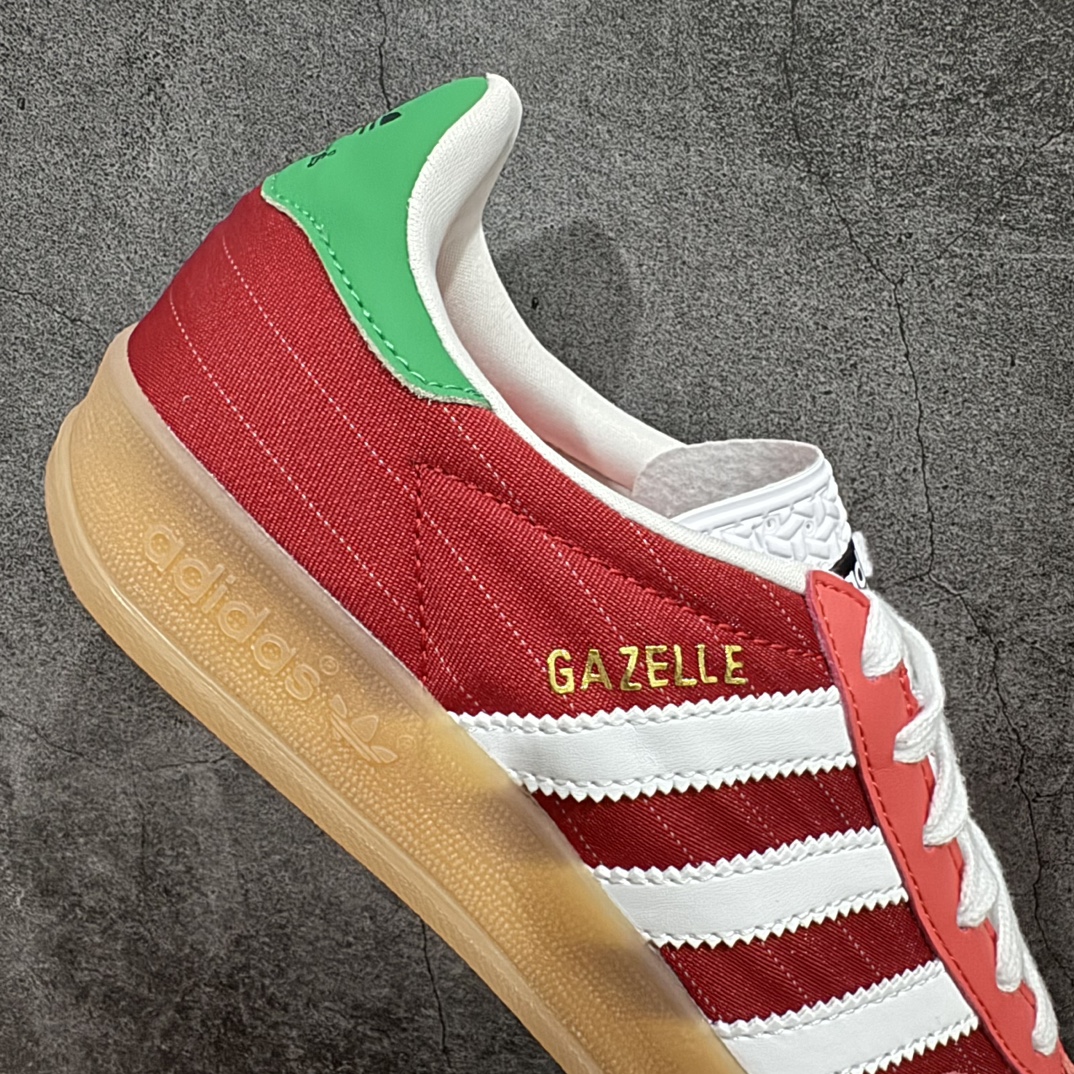 图片[7]-【神版】AD Original Gazelle Indoor Trainers 瞪羚室内鞋系列低帮复古百搭休闲运动德训风板鞋 奥运会 红白绿 IF9641nn高端零售特供批次 原厂定制长毛翻毛皮组合环保纤维革鞋面材质 内置环保海玻璃鞋垫 外置RB橡胶大底 产品品控稳定性领先行业 原厂全套原楦原纸板冲刀磨具开发 原厂皮料加持 原厂港宝加持定型后跟R度完美 将复古进行到底 简约流畅 三十年不变经典 这款Gazelle运动鞋 无论面料、配色、质感或设计 都只在重现其1991年原款的经典 皮革鞋面 撞色三条纹和鞋跟标的设计 力求呈现90年代的经典复古风潮 Samba火热的同时 也带动了其它的复古鞋型 Gazelle便是其中一只 Gazelle Indoor拥有包边更宽的T字型鞋头 更好的保护运动员的前掌 浓浓的复古氛围感 非常适合现在流行的Cleanfit风格 尺码：35.5 36 36⅔ 37⅓ 38 38⅔ 39⅓ 40 40⅔ 41⅓ 42 42⅔ 43⅓ 44 44⅔ 45 编码：DZ230250-莆田鞋批发中心