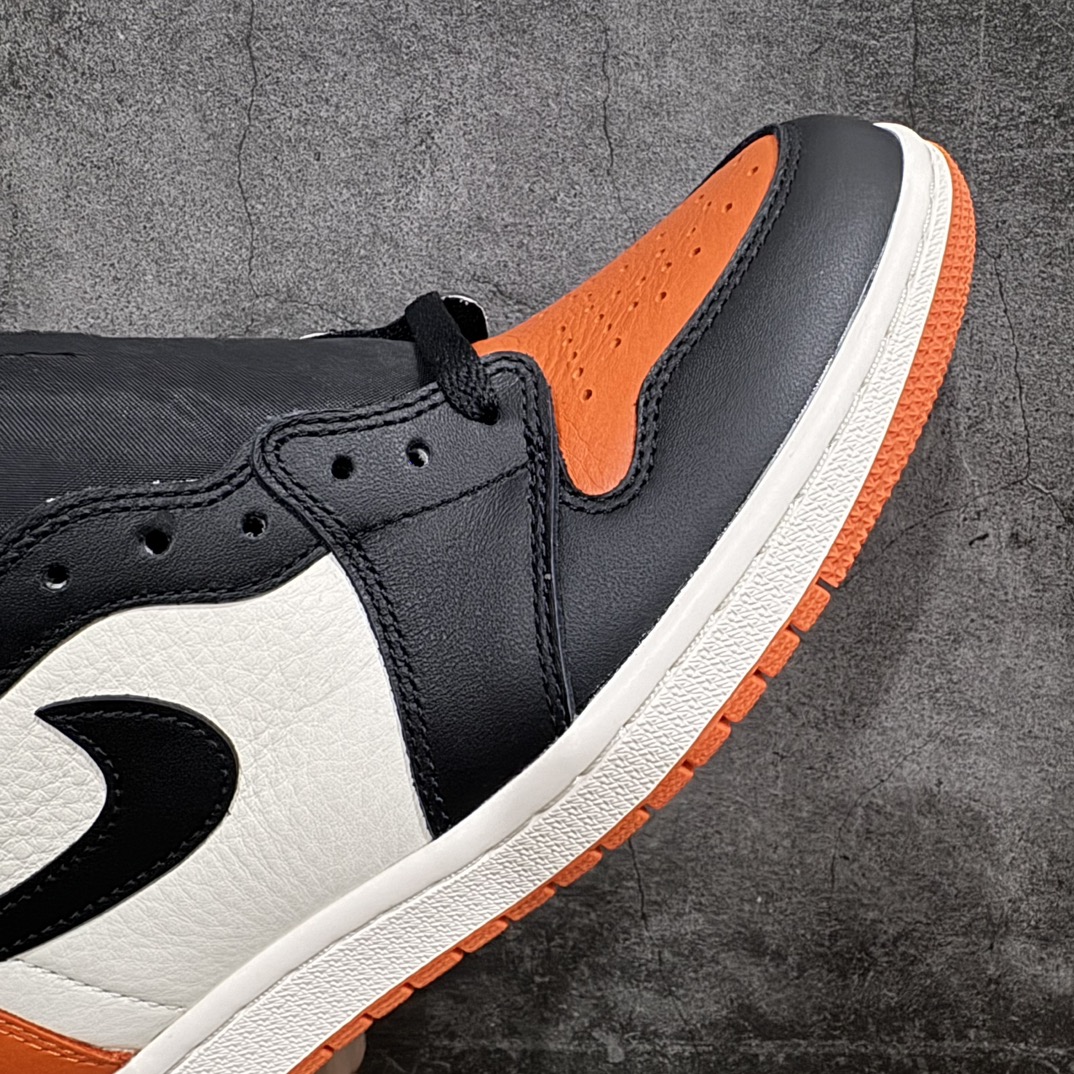 图片[6]-【DG2.0纯原】Air Jordan AJ1 Retro high \”Shattered Backboard\” 黑扣碎 555088-005nn高端零售特供批次 产品品控稳定性领先行业各方面均可对飙LJR版 良心定价不杀猪SZ原厂全套原楦原纸板冲刀磨具开发 原厂皮料加持 原厂港宝加持定型后跟R度完美 同源原厂电绣 飞翼针数密度立体效果一致 百分百一致原鞋 原厂拉帮工艺 针距密度一致 后跟弧度收口自然不对折 极致一眼正品既视感 进口玻璃冲刀皮料裁剪零毛边 全鞋电脑针车工艺 品控清洁度最高QC检验标准 免检产品 原厂订购鞋盒、鞋标、防尘纸、鞋撑、鞋带 追求极致的原厂味道SIZE：40.5 41 42 42.5 43 44 44.5 45 46 47.5 编码：LJQ400430-鞋库