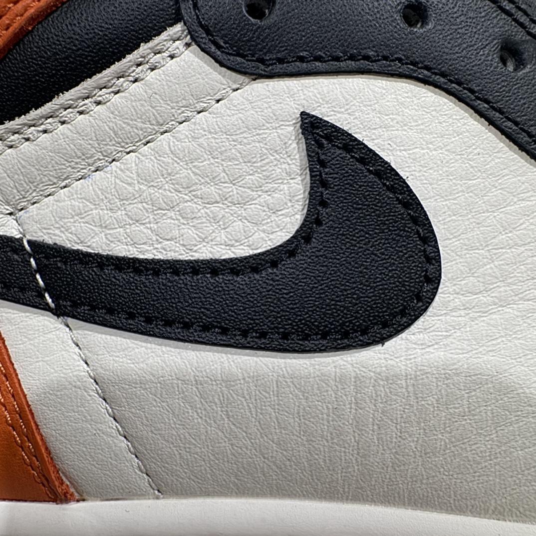 图片[2]-【DG2.0纯原】Air Jordan AJ1 Retro high \”Shattered Backboard\” 黑扣碎 555088-005nn高端零售特供批次 产品品控稳定性领先行业各方面均可对飙LJR版 良心定价不杀猪SZ原厂全套原楦原纸板冲刀磨具开发 原厂皮料加持 原厂港宝加持定型后跟R度完美 同源原厂电绣 飞翼针数密度立体效果一致 百分百一致原鞋 原厂拉帮工艺 针距密度一致 后跟弧度收口自然不对折 极致一眼正品既视感 进口玻璃冲刀皮料裁剪零毛边 全鞋电脑针车工艺 品控清洁度最高QC检验标准 免检产品 原厂订购鞋盒、鞋标、防尘纸、鞋撑、鞋带 追求极致的原厂味道SIZE：40.5 41 42 42.5 43 44 44.5 45 46 47.5 编码：LJQ400430-鞋库