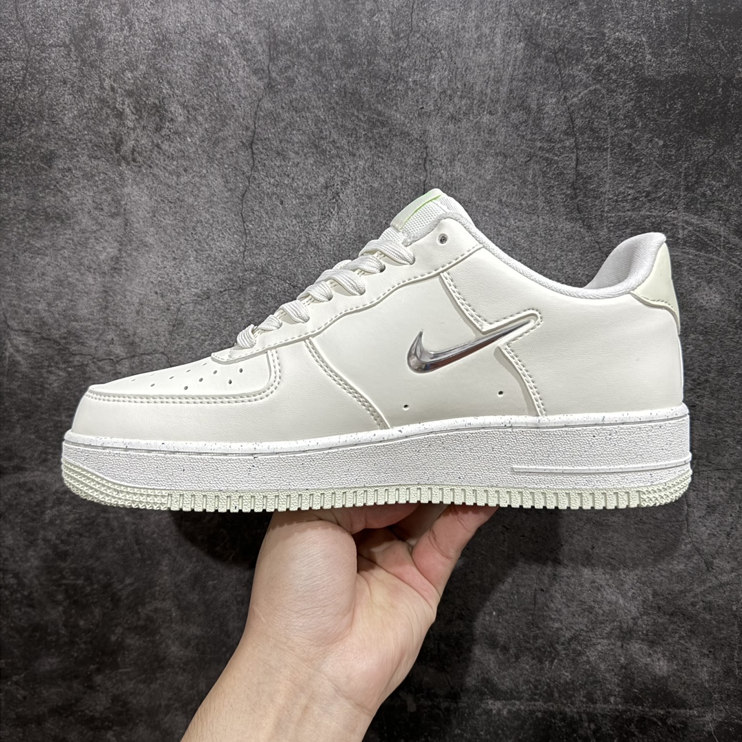 图片[2]-【公司级】Nk Air Force 1\’07 Low 空军一号低帮休闲板鞋 FN8540-100rn原楦原纸板 纯正版型 清洁度完美 内置全掌气垫r 尺码：36 36.5 37.5 38 38.5 39 40 40.5 41 42 42.5 43 44 44.5 45  编码：LF250260-鞋库