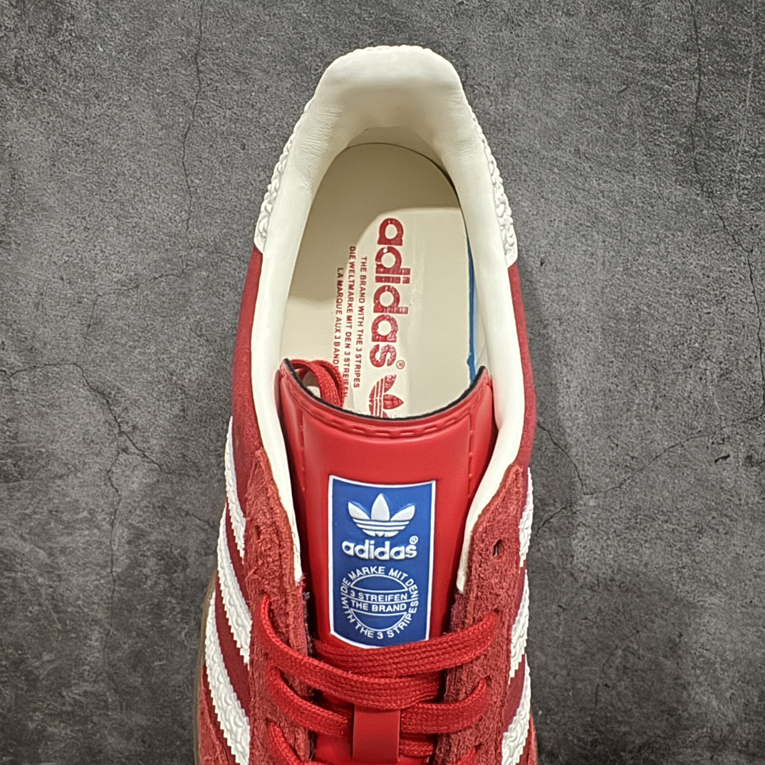 图片[8]-【T版纯原跑量】AD Original Gazelle Indoor Trainers 瞪羚室内鞋系列低帮复古百搭休闲运动德训风板鞋 IF1808nn同价位中品质最佳 最优选择版本n原厂翻毛皮料 翻毛效果 卡色与原版无差别n正确半透大底  大底厚度质感比市面好很多n完美版型 实拍可感受 随意对比可匹敌任何价位品质 全套原纸板楦头开发 每道工序同步公司流程 确保原汁原味n中底原厂特供纳米纤维板 区别市面劣质纸板中底原厂海玻璃鞋垫 中置乳胶足弓支撑垫 正确3/2横条宽版背胶一比一鞋头弧度高度鞋身弧度 烫金亮度高频深浅同步原鞋n 原厂港宝加持定型后跟R度完美 原厂高频磨具加持 Logo字体 凹凸明显 轮廓分明 描漆定位精准 三道杠为尖角45°锯齿状 高频立体感很强 区别圆形锯齿 已最大程度还原公司 欢迎对比SIZE：35.5 36 36.5 37 38 38.5 39 40 40.5 41 42 42.5 43 44 44.5 45 编码：HJ200220-莆田鞋批发中心