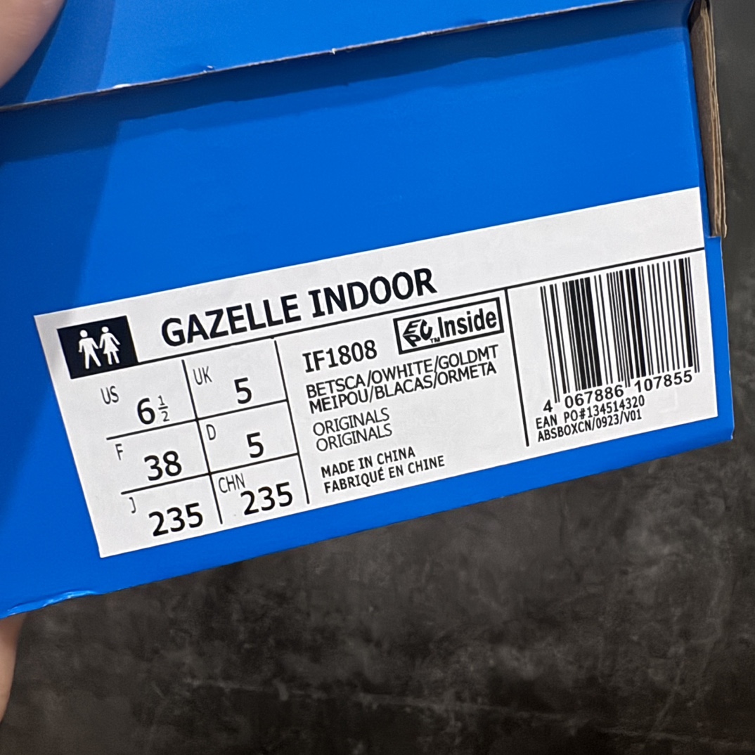 图片[8]-【T版纯原跑量】AD Original Gazelle Indoor Trainers 瞪羚室内鞋系列低帮复古百搭休闲运动德训风板鞋 IF1808nn同价位中品质最佳 最优选择版本n原厂翻毛皮料 翻毛效果 卡色与原版无差别n正确半透大底  大底厚度质感比市面好很多n完美版型 实拍可感受 随意对比可匹敌任何价位品质 全套原纸板楦头开发 每道工序同步公司流程 确保原汁原味n中底原厂特供纳米纤维板 区别市面劣质纸板中底原厂海玻璃鞋垫 中置乳胶足弓支撑垫 正确3/2横条宽版背胶一比一鞋头弧度高度鞋身弧度 烫金亮度高频深浅同步原鞋n 原厂港宝加持定型后跟R度完美 原厂高频磨具加持 Logo字体 凹凸明显 轮廓分明 描漆定位精准 三道杠为尖角45°锯齿状 高频立体感很强 区别圆形锯齿 已最大程度还原公司 欢迎对比SIZE：35.5 36 36.5 37 38 38.5 39 40 40.5 41 42 42.5 43 44 44.5 45 编码：HJ200220-莆田鞋批发中心