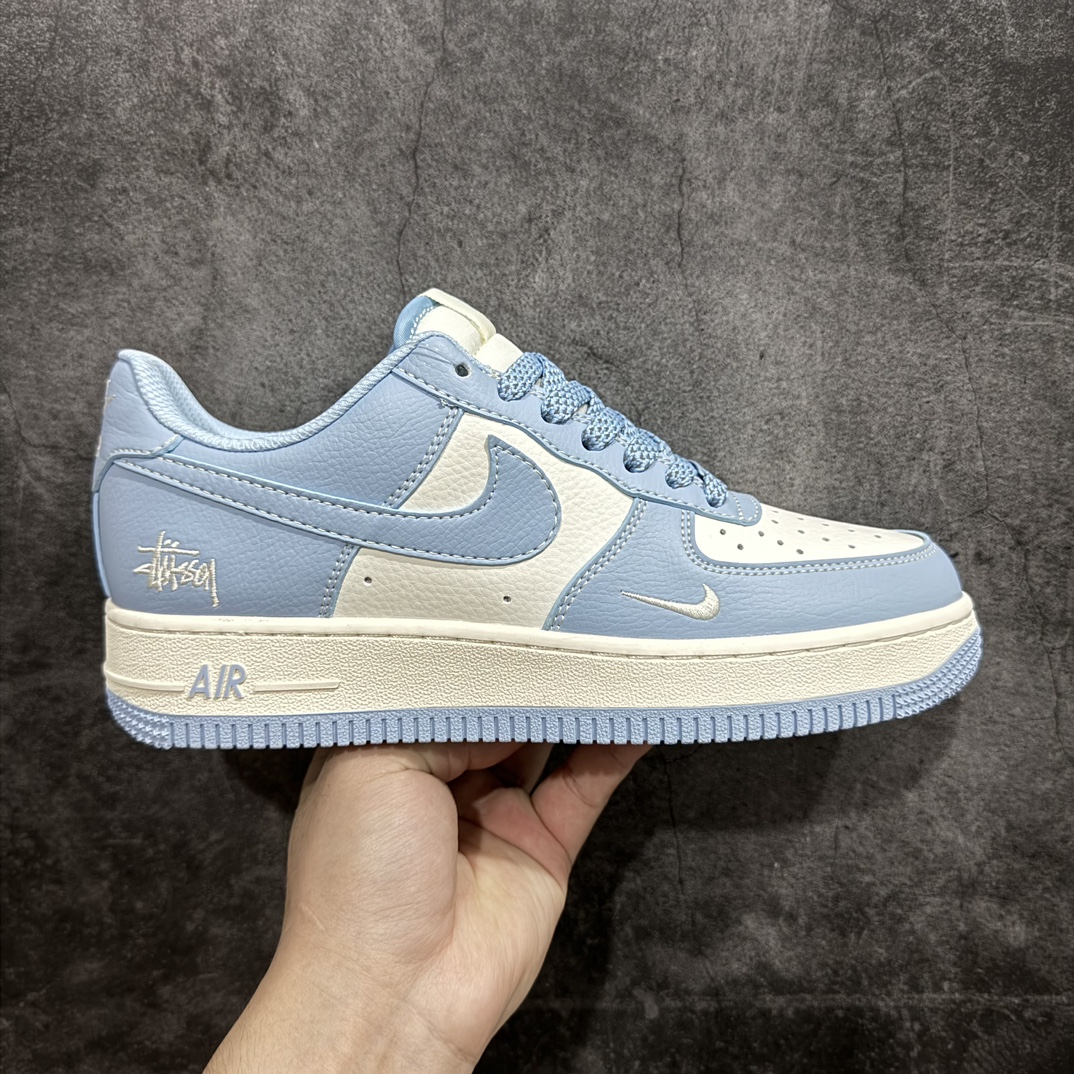 【公司级】Nk Air Force 1\’07 Low 斯图西联名-晴天蓝 空军一号低帮休闲板鞋 BB9599-201rn原楦头原纸板 原装鞋盒 定制五金配件 内置全掌气垫 原厂鞋底 r 尺码：36 36.5 37.5 38 38.5 39 40 40.5 41 42 42.5 43 44 44.5 45 编码：LF310320-鞋库