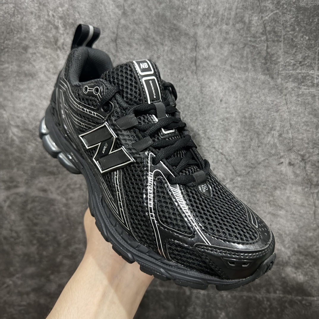 图片[3]-【M版纯原】新百伦New Balance NB1906  M1906RCH 黑色n 全套原楦原纸板原厂数据开发 进口三明治网面 原装进口皮料正确绒感卡色 正确中底拉帮中底网布细节 原厂标裁 带紫光防伪 定制后跟透明水晶模块 冲裁组合 大底贴合程度胶水上色把控完美 整洁度挑战全网艺术家 多道序QC把关品质完善 匠心打造 耗时两个月开发完成 工艺极其复杂难度可想而知 新开独立私模大底 全网唯一正确六层组合大底 高端零售专供产物Size：36 37 37.5 38 38.5 39 40 40.5 41 42 42.5 43 44 45.5 46.5 47 编码：HXS300320-鞋库