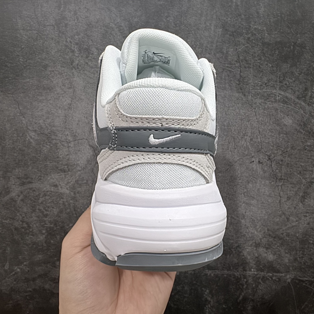 图片[4]-【公司级】耐克Nike  AL8\”Sail Light Bone\”系列低帮复古百搭厚底老爹风休闲运动慢跑鞋“灰白”FJ3794-101nn男女鞋真标半码制n原楦开发版型 采用环保绒面革与网织布鞋面材质n中底嵌入高密MD缓震物料 外置橡胶防滑底片❗️n又一款经典耐穿的老爹鞋来啦！nNike  AL8 运动鞋气垫缓震老爹鞋舒适有型，让你尽享畅动时光。该鞋款采用匠心设计，尽显流畅律动，为不同造型增添盎然意趣。舒适鞋底搭载 Air Max 技术，结合自然美学，缔造脚踏实地的出众体验。 尺码：36 36.5 37.5 38 38.5 39 40 40.5 41 42 42.5 43 44 44.5 45 编码：CC240260-鞋库