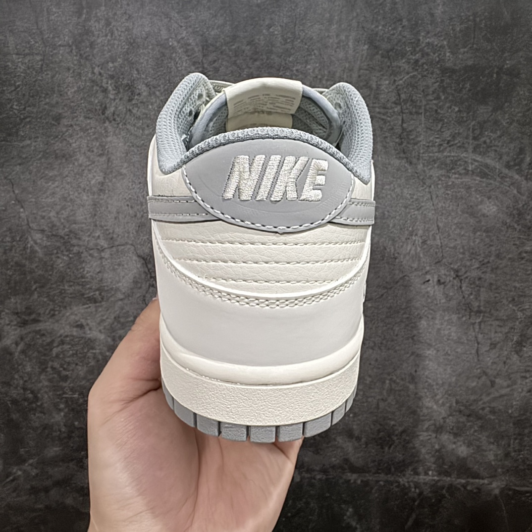 NikeSBDunkLowSupreme联名纯原大厂出品极力推荐原装头层材料独家版型蒸餾加工帶來的是更好