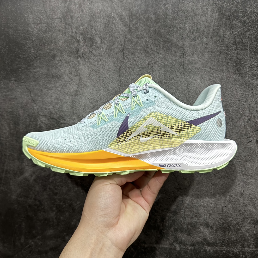 纯原版NikeREACTXPEGASUSTRAIL5NextNature越野跑步鞋登月兼顾迅疾外观和稳固