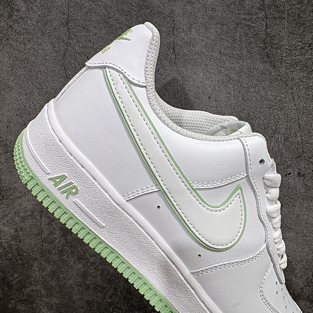 纯原平台版特价 Nike Air Force 1 Low 空军一号系列  DV0788-105