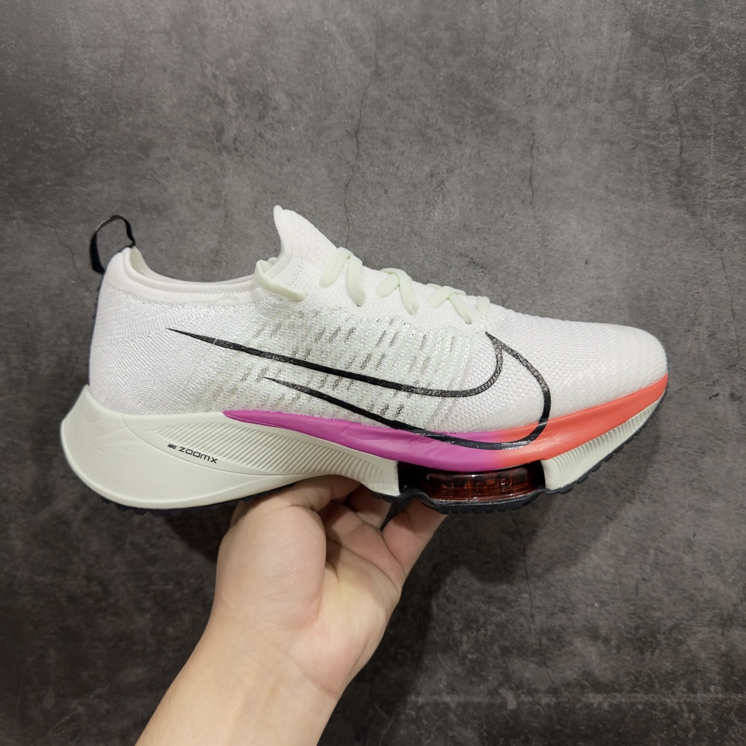 【公司级】NK Air Zoom Alphafly NEXT％破2代马拉松气垫轻量超跑竞速运动慢跑鞋 CI9923-100nn原档案菲林稿精准对版 德国进口机台针织半透明飞织带鱼丝原面材质 中底嵌入铲型真碳纤维面板充分激活气垫 前掌分离式Zoom气垫设计效果 增加ZoomX超轻缓震泡棉外底 助力运动员突破极限 后跟则采用React泡棉 相比Alphafly NEXT%更加舒适且耐用 更适合日常训练穿着 SIZE：36 36.5 37.5 38 38.5 39 40 40.5 41 42 42.5 43 44 44.5 45 编码：HH270290-鞋库