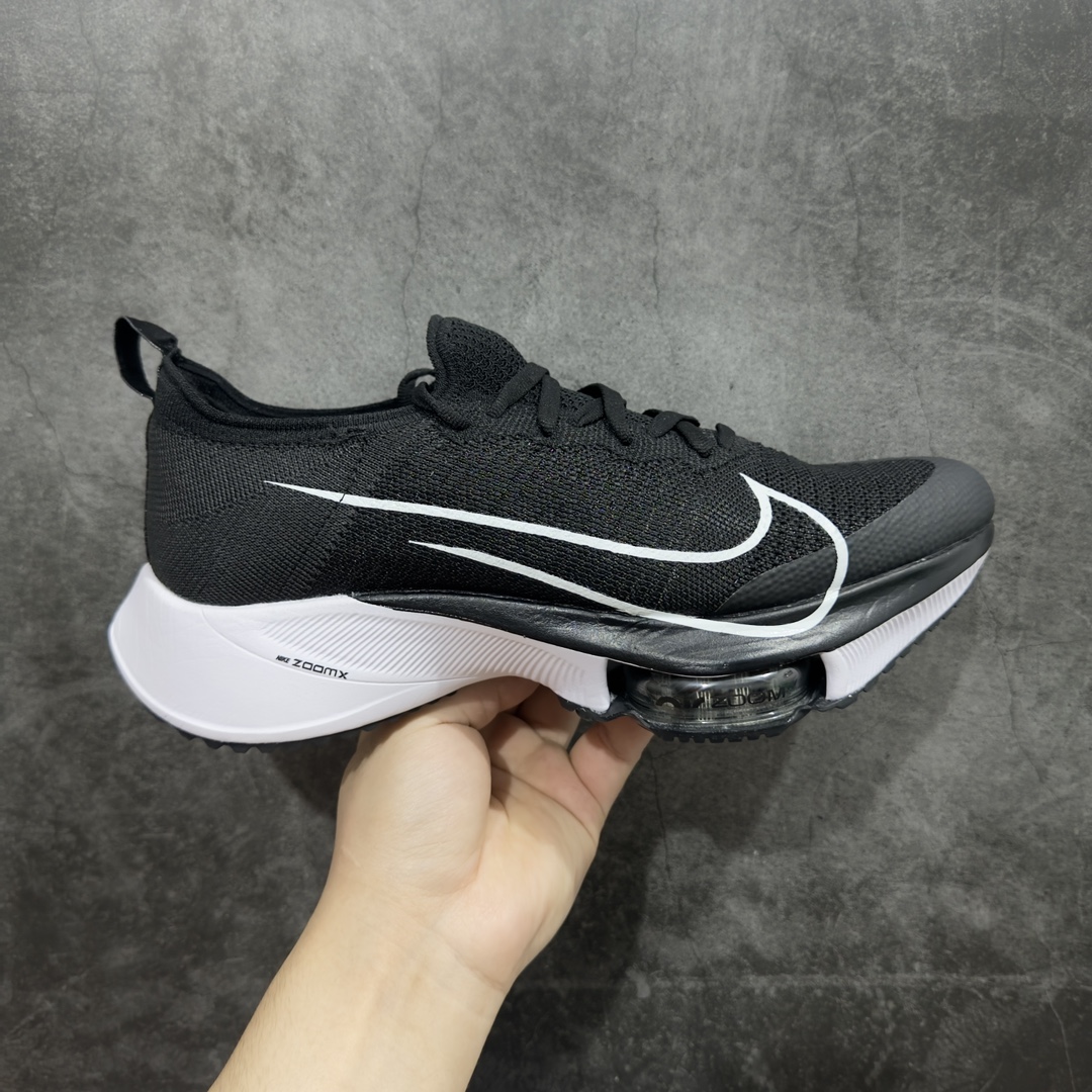 【公司级】NK Air Zoom Alphafly NEXT％破2代马拉松气垫轻量超跑竞速运动慢跑鞋 CI9923-005nn原档案菲林稿精准对版 德国进口机台针织半透明飞织带鱼丝原面材质 中底嵌入铲型真碳纤维面板充分激活气垫 前掌分离式Zoom气垫设计效果 增加ZoomX超轻缓震泡棉外底 助力运动员突破极限 后跟则采用React泡棉 相比Alphafly NEXT%更加舒适且耐用 更适合日常训练穿着 SIZE：36 36.5 37.5 38 38.5 39 40 40.5 41 42 42.5 43 44 44.5 45 编码：HH270290-鞋库