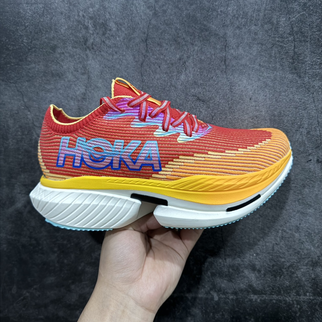 超软组合底版HokaONEONECieloX1Low天空X1系列低帮专业越野跑步鞋实拍首发粗矿型的鞋身上