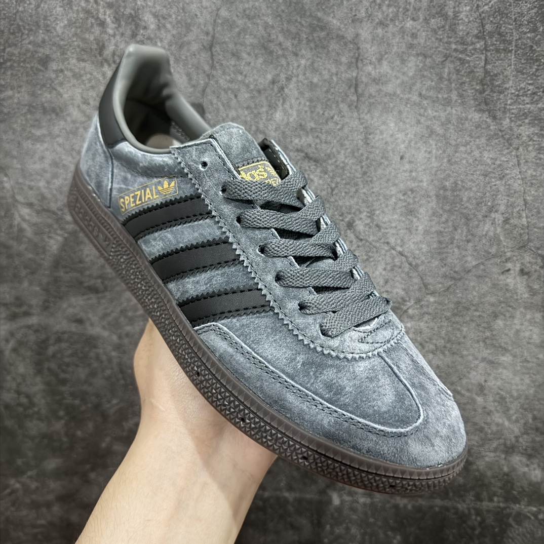 图片[3]-【R版】Adidas originals Handball Spezial 阿迪达斯 低帮灰黑色 低邦板鞋男女同款男女鞋真标半码制n升级原楦原纸版开发n采用翻毛皮组合牛剖革鞋面材质n外置RB耐磨橡胶大底❗️ 货号：GW1398 尺码：36-45带半码 编码：LDS210230-莆田鞋批发中心