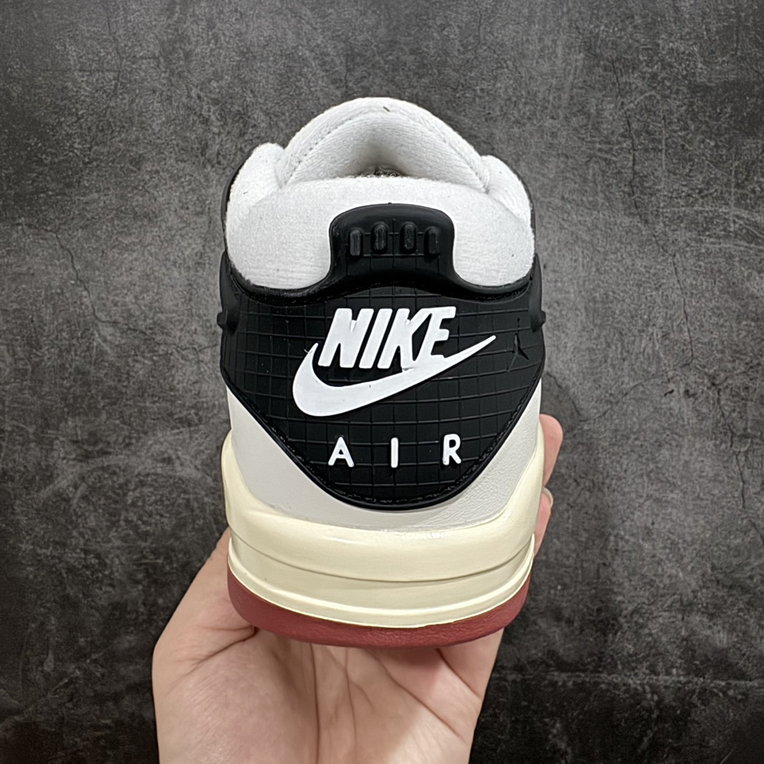 纯原版AirJordanAJ4RM重制版低帮复古篮球鞋绿白FQ7939-100采用了低帮的设计并保留了众