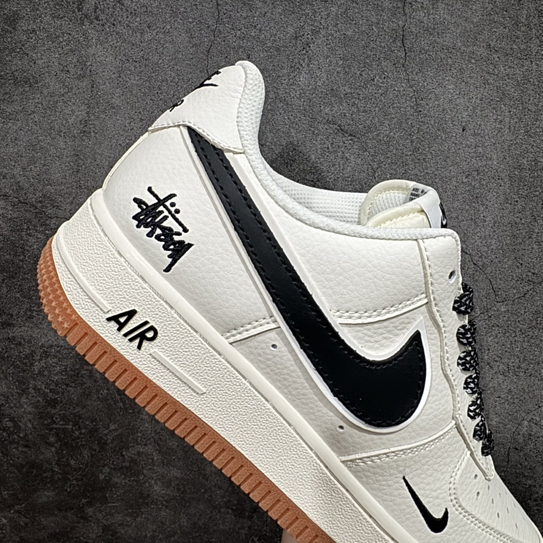 图片[7]-【定制版】Nk Air Force 1\’07 Low 斯图西联名-米黑生胶 空军一号低帮休闲板鞋 XZ5688-001rn原楦头原纸板 原装鞋盒 定制五金配件 内置全掌气垫 原厂鞋底 rn 尺码：36 36.5 37.5 38 38.5 39 40 40.5 41 42 42.5 43 44 44.5 45  编码：HXS310320-鞋库