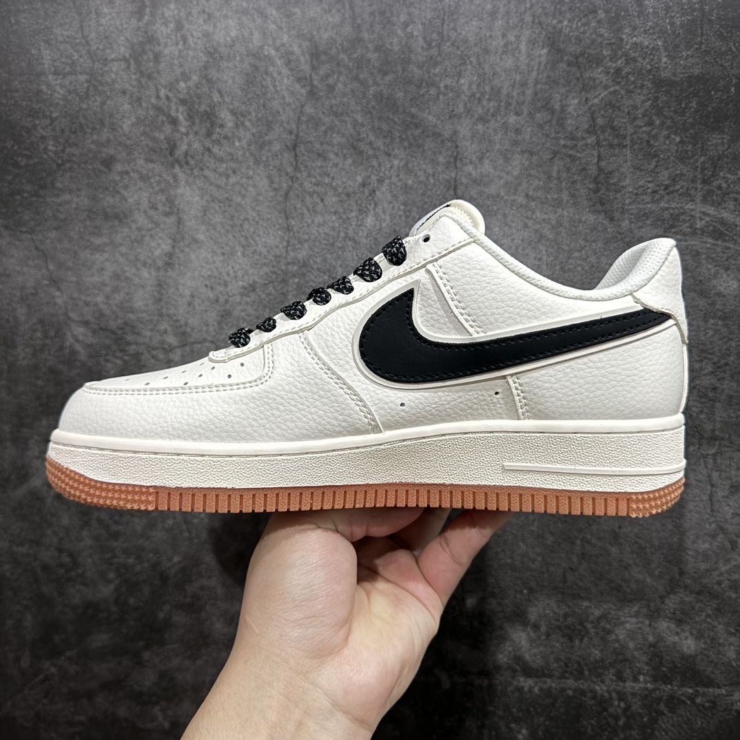 图片[2]-【定制版】Nk Air Force 1\’07 Low 斯图西联名-米黑生胶 空军一号低帮休闲板鞋 XZ5688-001rn原楦头原纸板 原装鞋盒 定制五金配件 内置全掌气垫 原厂鞋底 rn 尺码：36 36.5 37.5 38 38.5 39 40 40.5 41 42 42.5 43 44 44.5 45  编码：HXS310320-鞋库