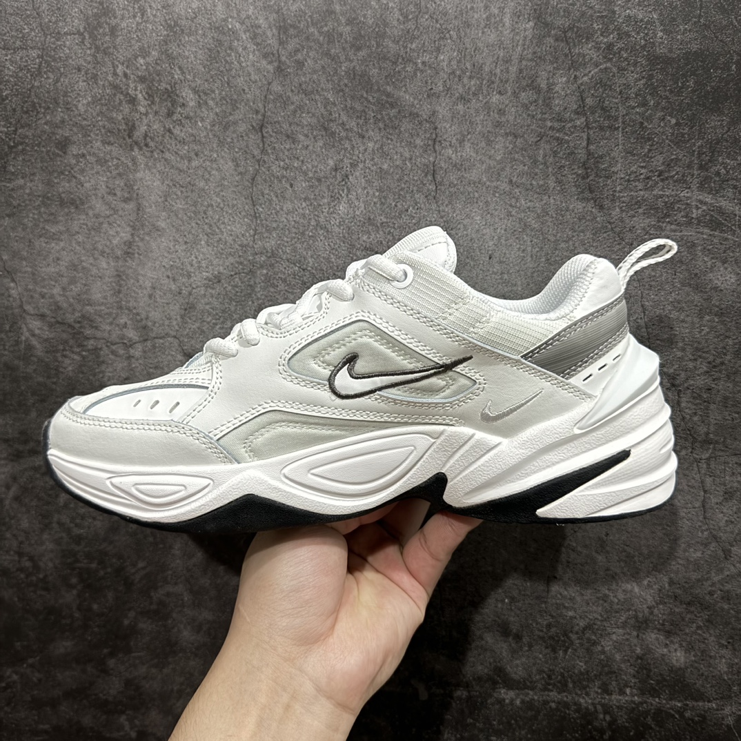 图片[2]-【纯原版】NIKE M2K Tekno 复古潮流百搭休闲运动旅游老爹鞋  BQ3378-100n市面1:1最强版本 官方新版二维码鞋标 扫码直达官网 客供原厂模具 内增专柜防尘纸 配件齐全 鞋盒钢印 合格证 独立一次发泡轻量高回弹私模 后跟使用台湾代工厂一致定型机定型 线条效果和脚感完美 真正一码一模1:1对应生产 区别市面诸多版本！ 尺码：35.5 36 36.5 37.5 38 38.5 39 40 40.5 41 42 42.5 43 44 44.5 45 编码：LDS230240-鞋库