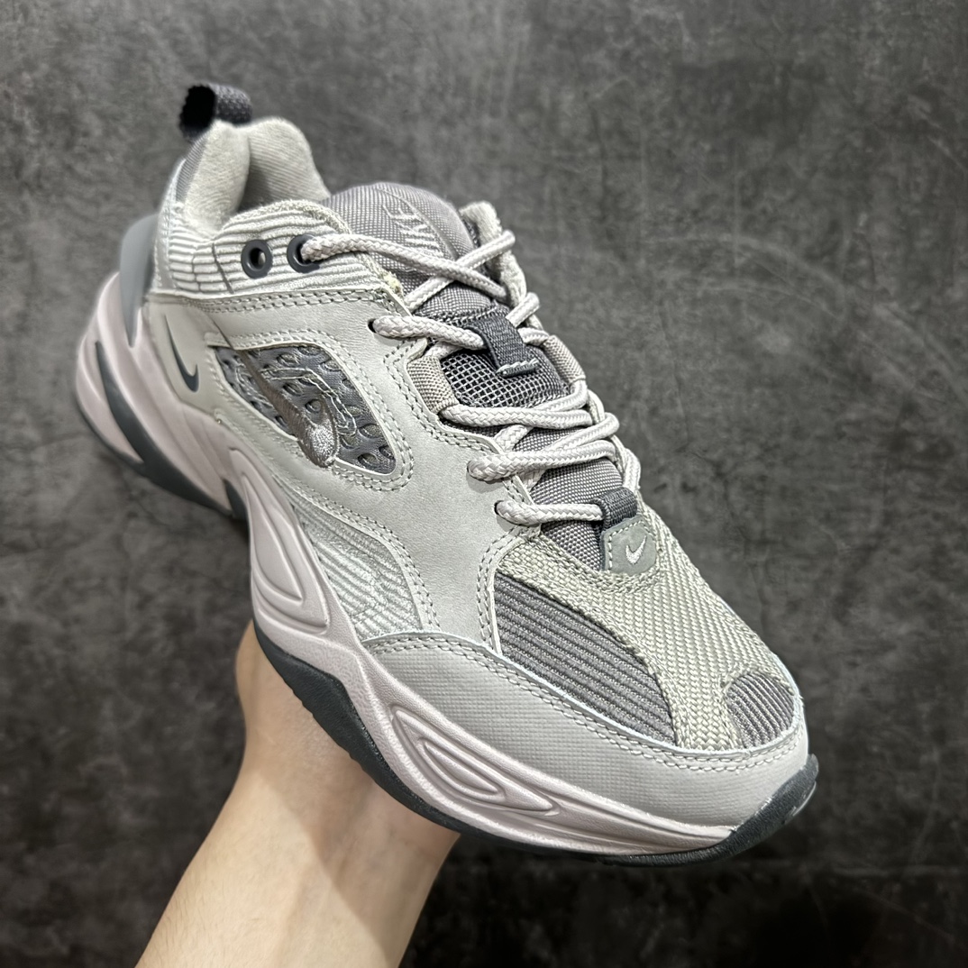 图片[3]-【纯原版】NIKE M2K Tekno 复古潮流百搭休闲运动旅游老爹鞋  BV0074-001nn市面1:1最强版本 官方新版二维码鞋标 扫码直达官网 客供原厂模具 内增专柜防尘纸 配件齐全 鞋盒钢印 合格证 独立一次发泡轻量高回弹私模 后跟使用台湾代工厂一致定型机定型 线条效果和脚感完美 真正一码一模1:1对应生产 区别市面诸多版本！ 尺码：35.5 36 36.5 37.5 38 38.5 39 40 40.5 41 42 42.5 43 44 44.5 45 编码：LDS230240-莆田鞋批发中心