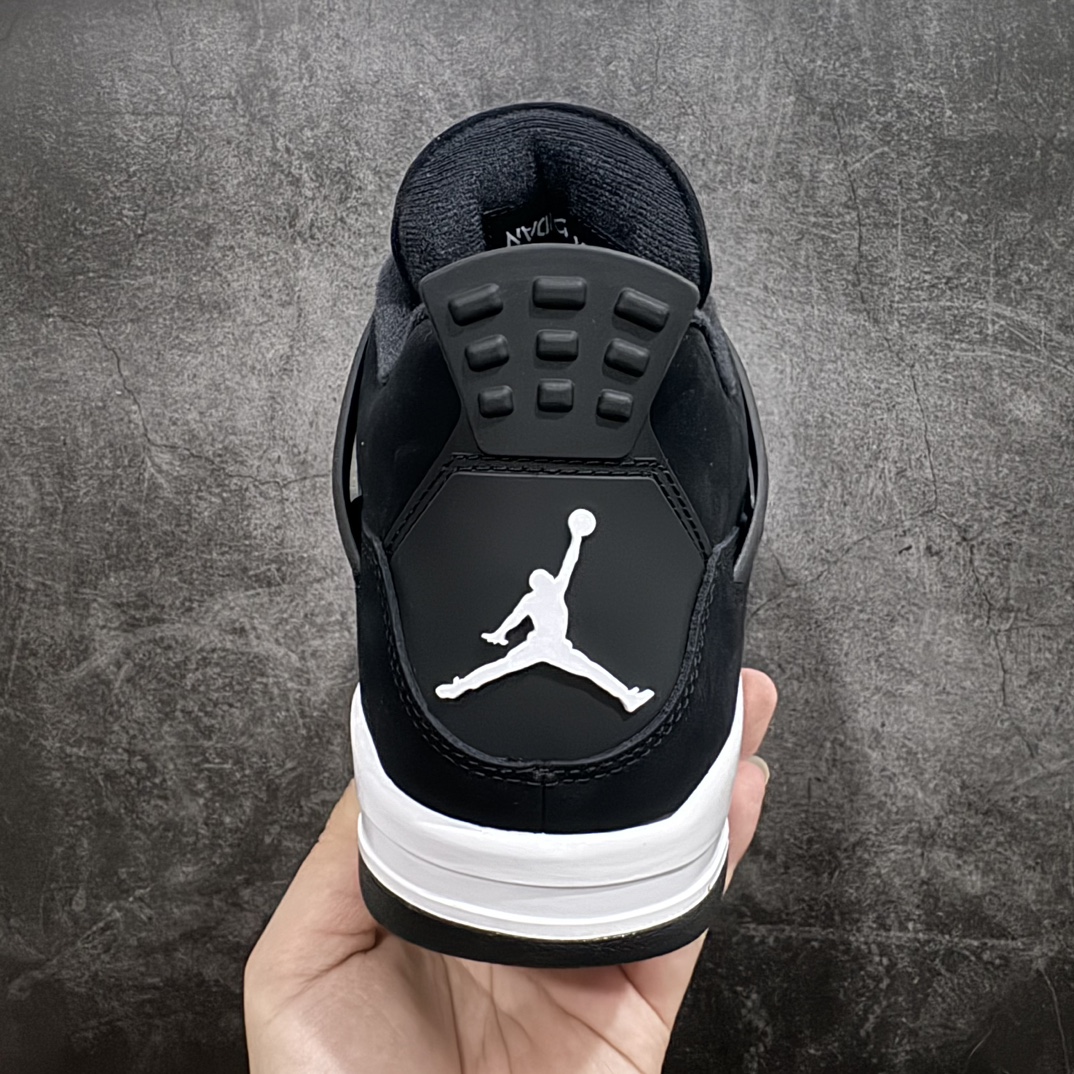 图片[4]-【莞产裁片】Air Jordan AJ4 Retro 白黑雷公 FQ8138-001nn大厂出品 值得信赖的产品n原鞋开发 全鞋为原鞋一致麂皮材质 质感满满n鞋型到位 正宗乔4的完美鞋型 鞋舌长度同步原鞋n原厂网格不打皱 鞋底有刷漆 正确电脑针车走线 超高裁边清洁度n值得入手零售的好货，优势价格主推💪🏻 尺码：40.5-47.5 编码：LJQ470500-鞋库