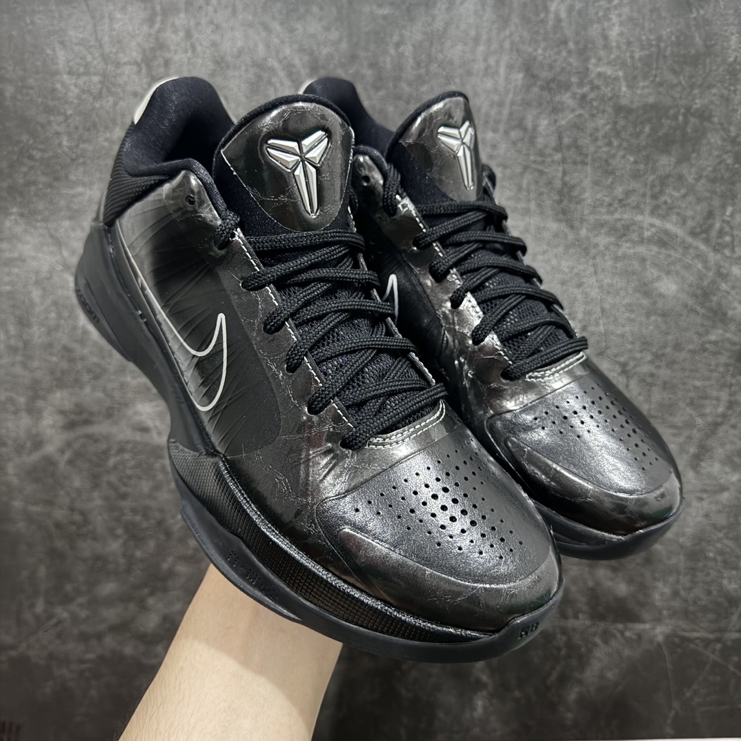 【S2纯原】NK KOBE 5 Protro 科比五代 男子实战篮球鞋 386430-003n高端零售 外贸专供品质 市售最高版本 原鞋原数据纸板开发 内置Zoom Turbo气垫 后掌EVA缓震 实战配置直接拉满 原档数据3D打印 鞋面细节匹配原版 全身鞋材卡料色独家定制 唯一正确喷漆SWOOSH Flyknit飞线科技，给予鞋身足够抗扭矩力 真实底模最大48.5  尺码：40 40.5 41 42 42.5 43 44 44.5 45 46 47.5 48.5编号：OG440460-鞋库