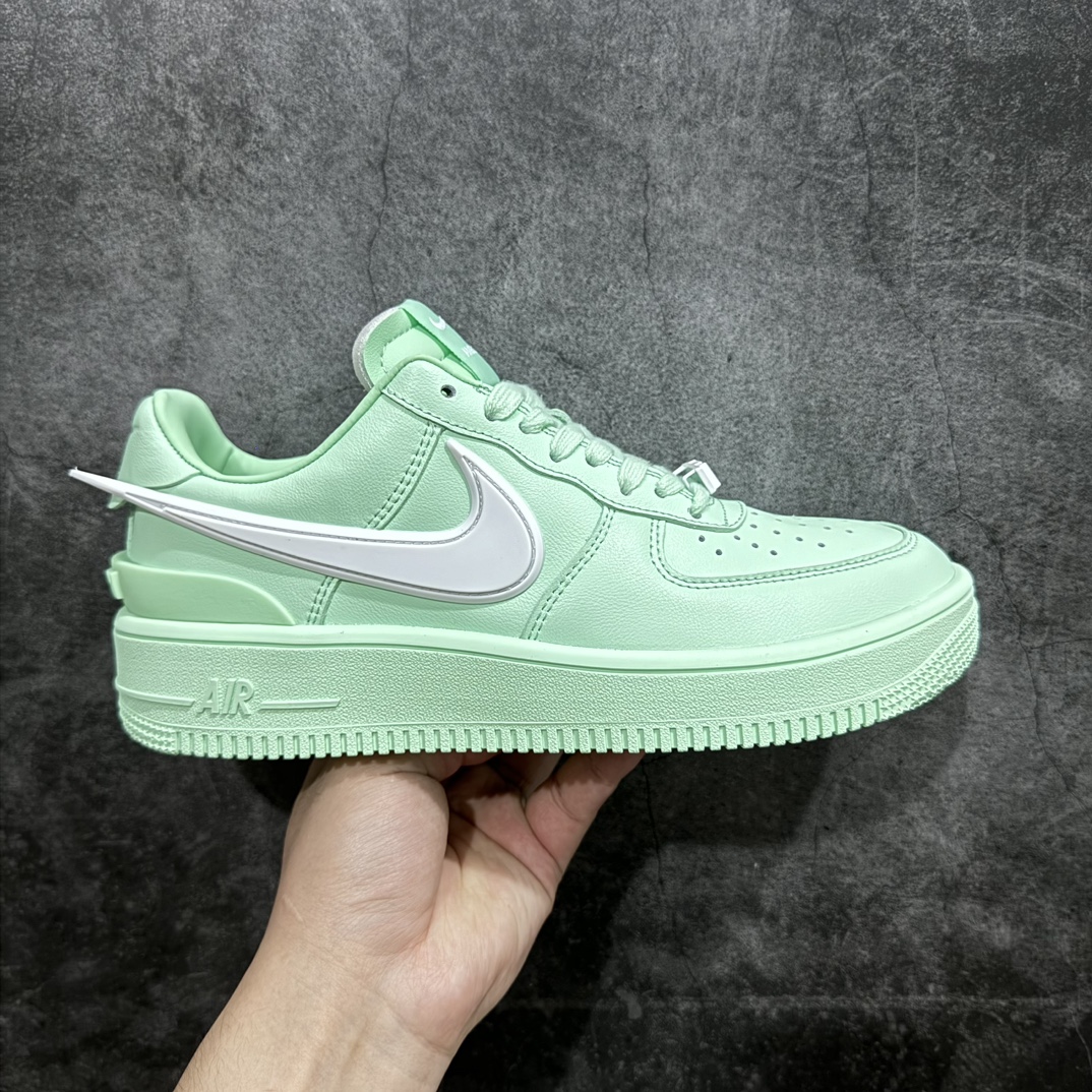 【定制版】Ambush x Nk Air Force 1\’07 Low 联名款 空军一号低帮休闲板鞋 DV3464-700r 尺码：36 36.5 37.5 38 38.5 39 40 40.5 41 42 42.5 43 44 44.5 45 46 47.5  编码：LF310320-莆田鞋批发中心