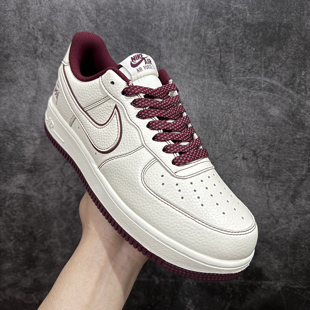 图片[3]-【公司级】海外限量发售 Stussyx Nike Air Force 1 Low 斯图西联名 米酒红反光空军一号低帮休闲板鞋 客供高亮3M反光 定制皮料 折边针车 工艺难度大 原楦头原纸板 内置全掌气垫 货号：UN1635-555nSIZE：36 36.5 37.5 38 38.5 39 40 40.5 41 42 42.5 43 44 44.5 45 编码：HXS290300-鞋库