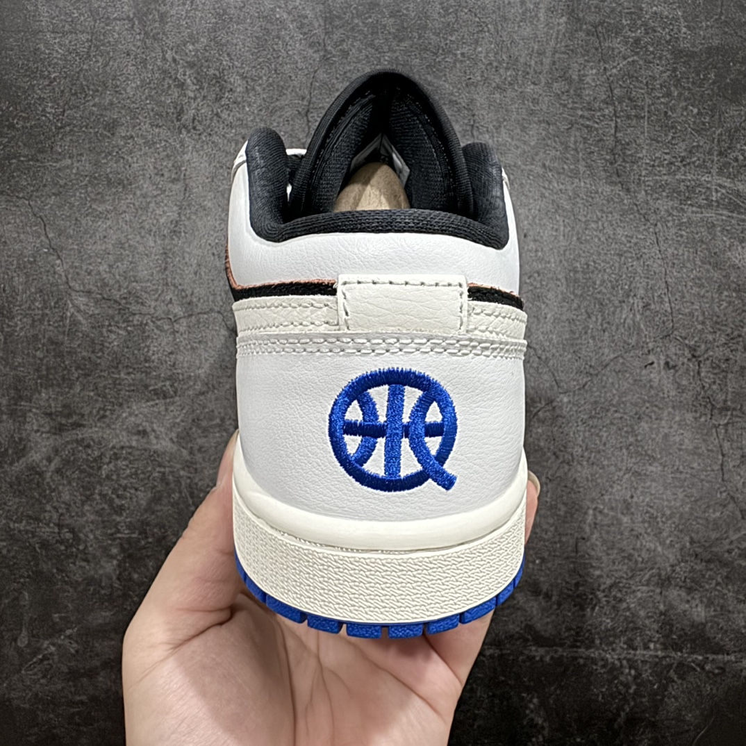 图片[4]-【DT纯原】Air Jordan AJ1 Low 低帮 街球黑白 HQ0764-001n终端优势供应 市面中低帮最具代表性版本没有之一 口碑大厂出品 品控大底版型不断改良更新 全套原纸板楦头开发 确保原汁原味 完美呈现版型 完美零毛边处理 原厂内置全掌气垫 价格定位良心 平台专用代工流水线出品 一眼公司既视感 拿到手的一瞬间就与众不同 碾压市面所有版本 全部原鞋开发 每一个配色都会采购原鞋确认细节 打破市面看图做货无好货之说 尺码：35.5 36 36.5 37.5 38 38.5 39 40 40.5 41 42 42.5 43 44 44.5 45 46 编码：DL270280-鞋库