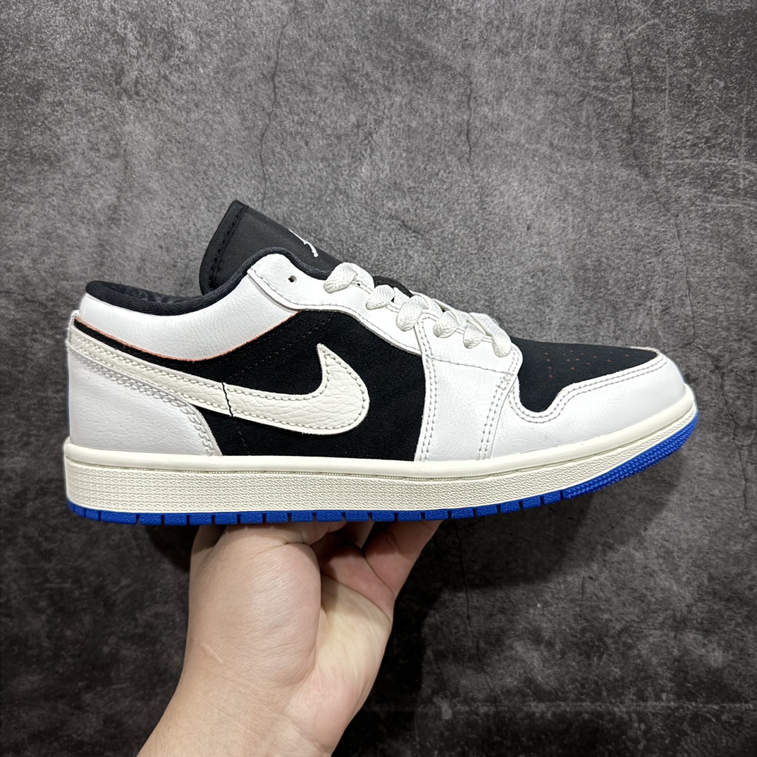 【DT纯原】Air Jordan AJ1 Low 低帮 街球黑白 HQ0764-001n终端优势供应 市面中低帮最具代表性版本没有之一 口碑大厂出品 品控大底版型不断改良更新 全套原纸板楦头开发 确保原汁原味 完美呈现版型 完美零毛边处理 原厂内置全掌气垫 价格定位良心 平台专用代工流水线出品 一眼公司既视感 拿到手的一瞬间就与众不同 碾压市面所有版本 全部原鞋开发 每一个配色都会采购原鞋确认细节 打破市面看图做货无好货之说 尺码：35.5 36 36.5 37.5 38 38.5 39 40 40.5 41 42 42.5 43 44 44.5 45 46 编码：DL270280-鞋库