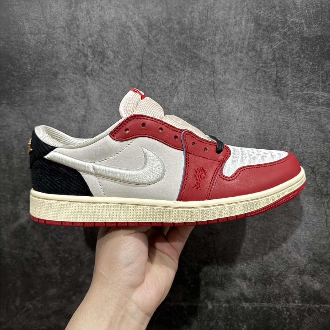 【莞产DG纯原】Trophy Room x aj1 Low OG \”Home\” 低帮篮球鞋 乔丹之子2代白勾低帮联名黑红公牛丝绸 HV6157-100nn知名纯原大厂货 优势供应正确限定鞋盒 全套包装独家开模定制 全身百分之95原材料打造，原楦原纸板原厂皮料！ 尺码：39 40 40.5 41 42 42.5 43 44 44.5 45 46 47.5 编码：X10390420-鞋库