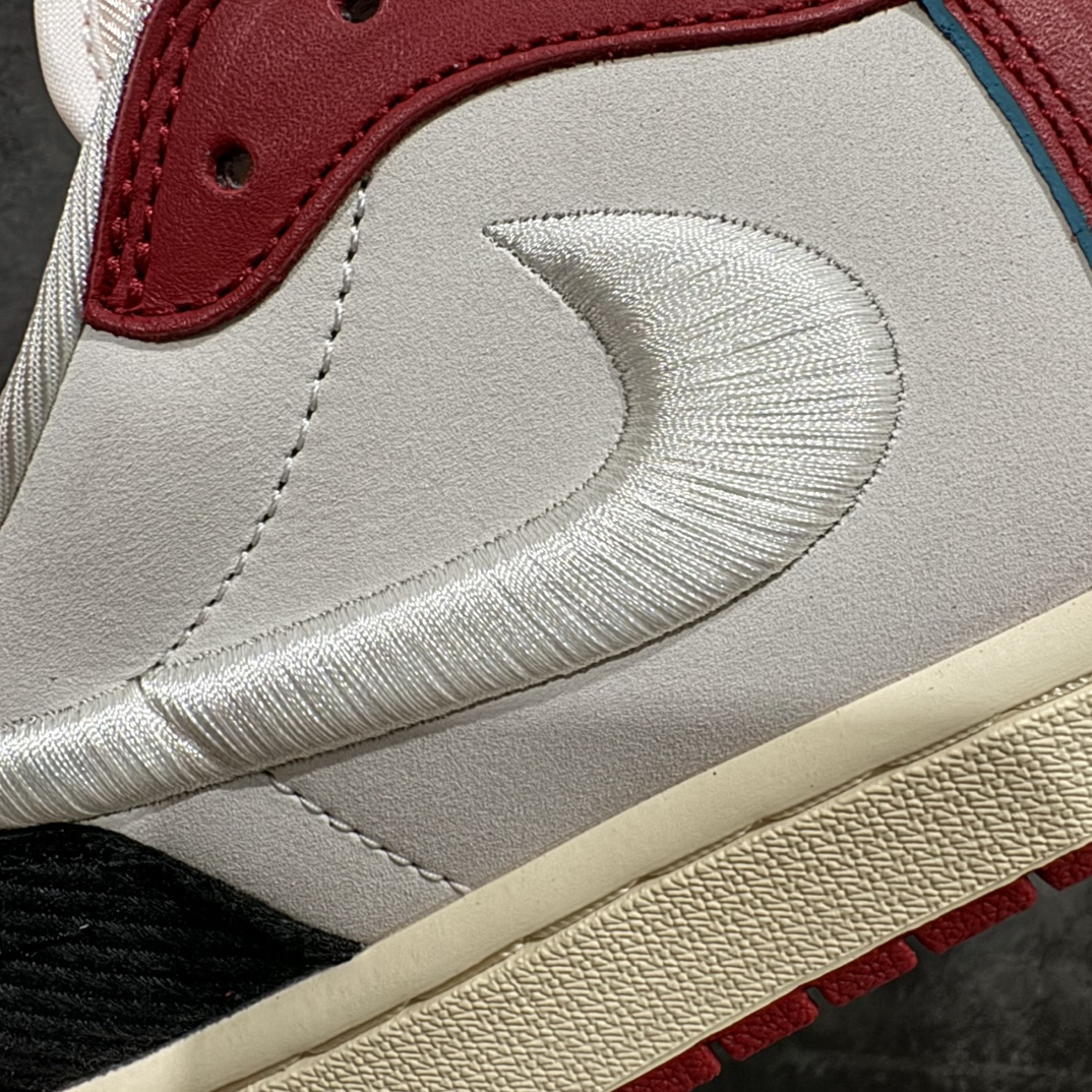 图片[2]-【莞产DG纯原】Trophy Room x aj1 Low OG \”Home\” 低帮篮球鞋 乔丹之子2代白勾低帮联名黑红公牛丝绸 HV6157-100nn知名纯原大厂货  优势供应正确限定鞋盒 全套包装独家开模定制 全身百分之95原材料打造，原楦原纸板原厂皮料！ 尺码：39 40 40.5 41 42 42.5 43 44 44.5 45 46 47.5 编码：X10390420nn-鞋库