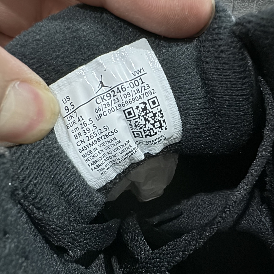 图片[6]-【原厂版】Air Jordan AJ3 Off Noir 奥利奥黑水泥2.0 CK9246-001nn原纸板楦头开发 原厂皮料完美版型 一比一鞋头弧度高度鞋身弧度数据细节工艺流程均保持原鞋一致原厂TPU网格鞋带扣 正确内里网布菱角分明不变形无多余毛边 柔软性质感一致于原鞋原厂织唛标 原厂飞人电绣工艺 印刷中底布 四线拉帮米色美纹纸贴合固定 进口港宝加持 后跟自然饱满 尺码：40 40.5 41 42 42.5 43 44 44.5 45 46 47.5 编码：X10380420-鞋库