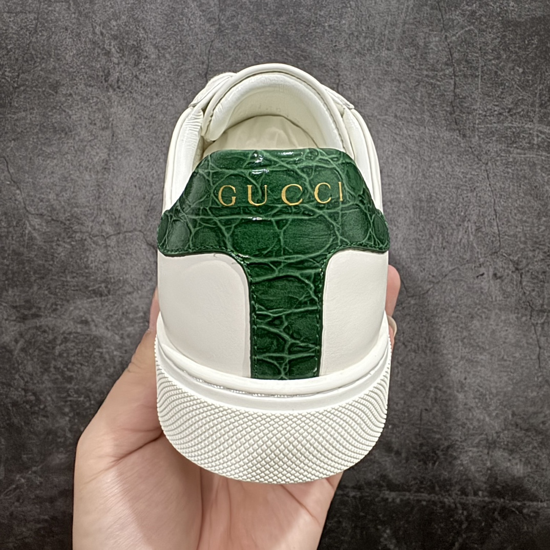 图片[4]-【广东纯原版本】Gucci Ace 小白鞋系列全套专柜星座配件及包装物外盒标嵌入核心防伪芯片装置及鞋子支持NFC感应读取n附送鞋舌仿试穿环保纸垫n采用丝绸头层小牛皮鞋面及头层蛇皮纹后套饰片n超软皮内里灌注缓震PU脚垫n高工艺无缝细空胶技术n贴楦误差0.05mm,鞋底采用固特异内外锁死工艺n外置TPU防变形色块耐磨橡胶外底n完美融合复古元素与街头潮流！意大利奢侈品牌-古驰Gucci 1970 ACE Low Sneaker 系列低帮复古百搭休闲运动小白板鞋 尺码：35-44 编码：HH390420-鞋库