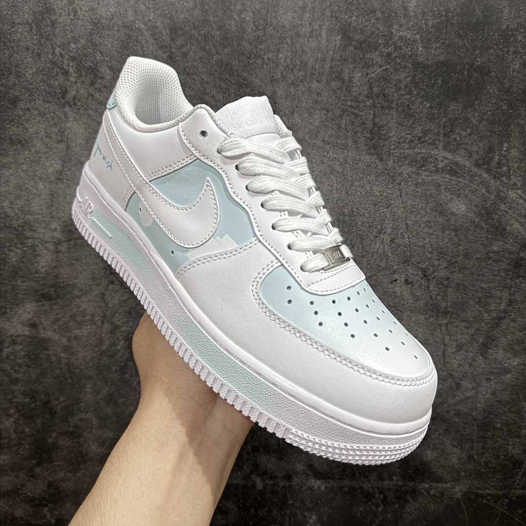 官方爆款定制二次元主题NikeAirForce1Low07A8系列蓝天白云喷绘空军一号低帮休闲板鞋定制皮