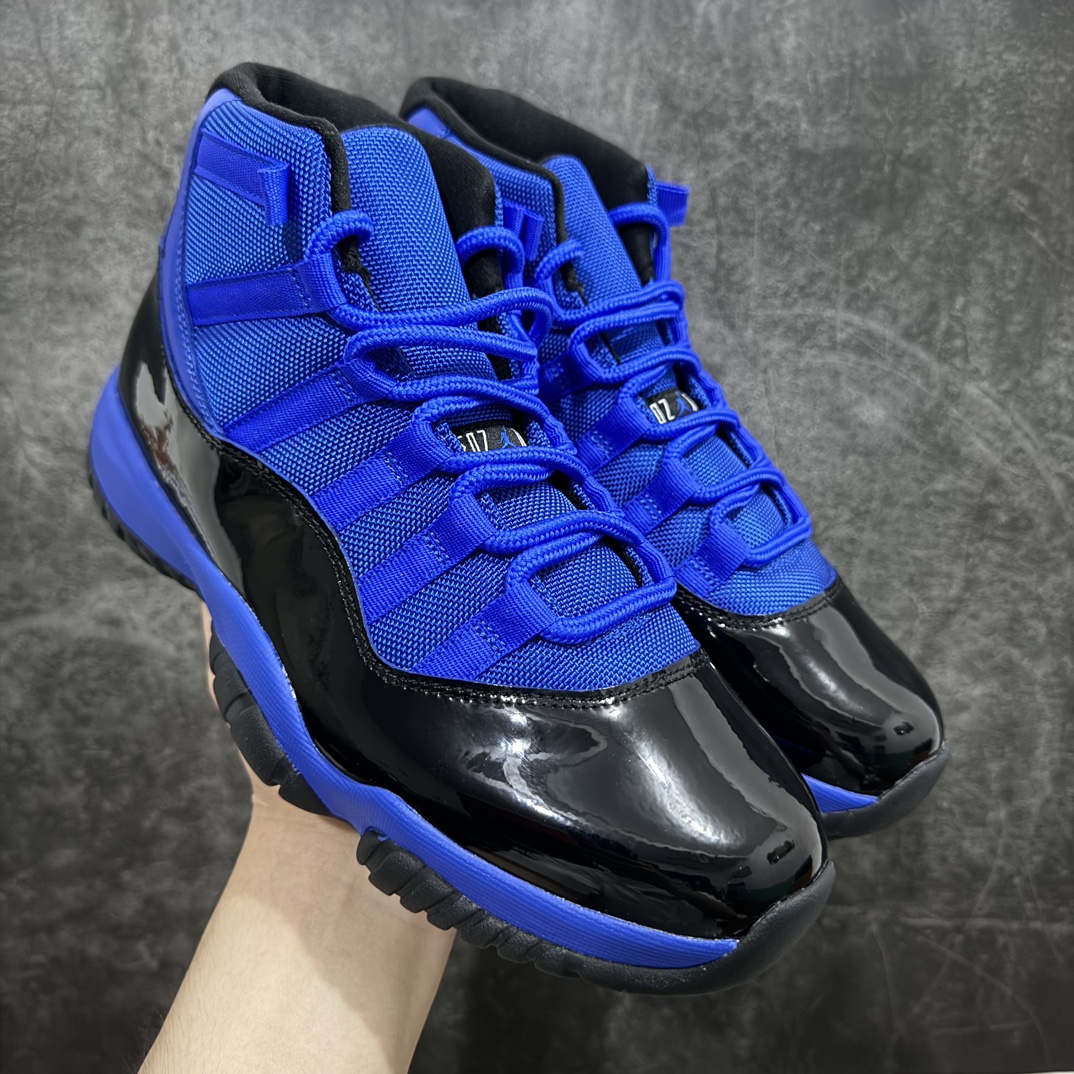 【外贸版】Air Jordan 11 AJ11 黑蓝高帮篮球鞋 CT8012-400nn外贸大厂纯原出品n采购原装碳纤 原纸板开发上脚极致充正 限定原盒纯原质感 进口头层皮料 中底拉帮线整体清洁度等各方面细节完全一致n碾压市面诸多嘴炮\”纯原\”请自觉区分市场错误版本👏 Size：40 41 42 42.5 43 44 44.5 46 47.5 编码：777420450-鞋库