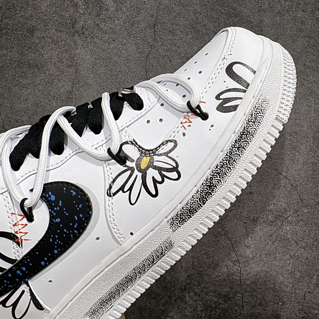 图片[6]-【公司级】官方爆款定制 二次元主题 Nike Air Force 1 Low’07 小皱菊 喷绘 空军一号绑带低帮休闲板鞋 定制皮料 原厂3D打印 定制鞋盒 原楦原纸板 纯正空军版型 内置全掌气垫 货号：ZH0316-025 Size：36 36.5 37.5 38 38.5 39 40 40.5 41 42 42.5 43 44 44.5 45 编码：HXS310320-鞋库