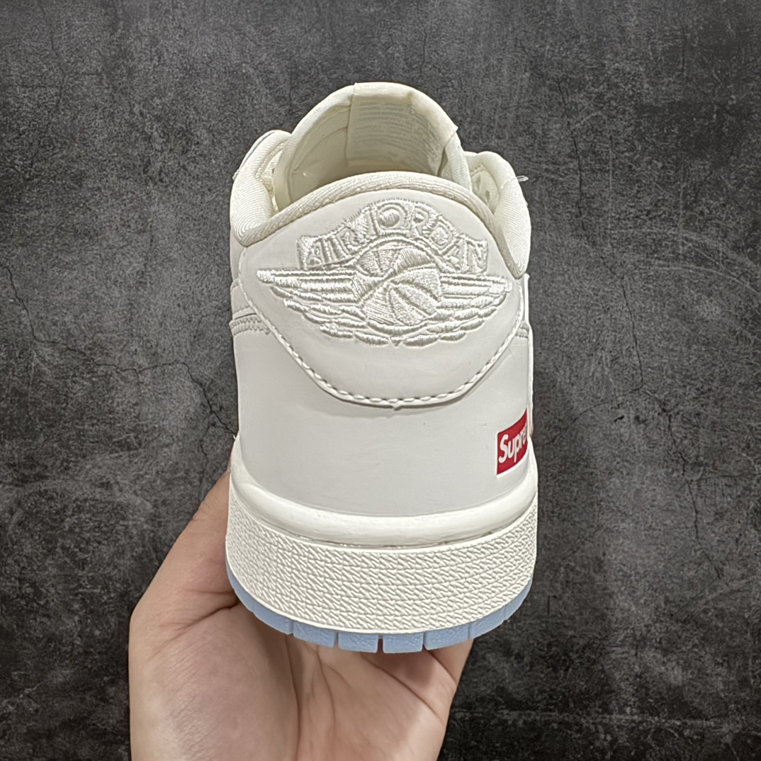 图片[4]-【定制版】Nk SB Dunk Low Supreme联名-米白蓝双拼 周年高端定制 低帮休闲板鞋 BB6588-102rn定制鞋盒 大厂纯原品质出货 超高清洁度 皮料切割干净无任何毛边 细节完美r 尺码：36 36.5 37.5 38 38.5 39 40 40.5 41 42 42.5 43 44 44.5 45  编码：HXS320340-鞋库