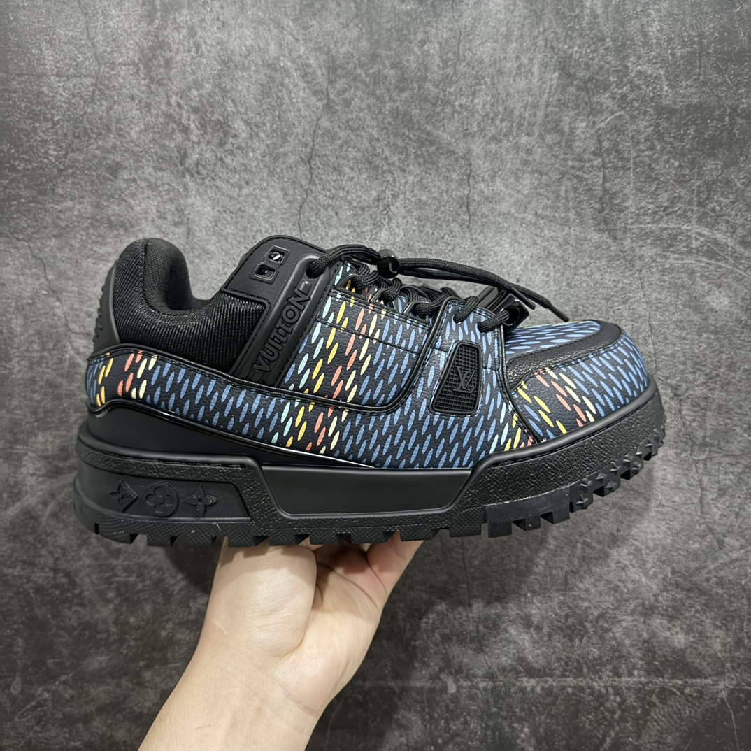 【广东纯原版本】Louis Vuitton 24ss走秀款 胖丁LV Trainer 面包鞋 DIY串珠 这双“变胖”了的Trainer备受瞩目！立体饱满的彩色鞋身，搭配鞋带上的撞色字母和Logo  尺码：39-45 编码：HH480520-鞋库