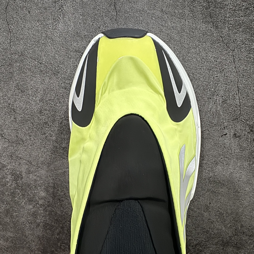 S2纯原版本 Yeezy Boost 700 MNVN Laceless “Phosphor”柠檬黄 GY2055