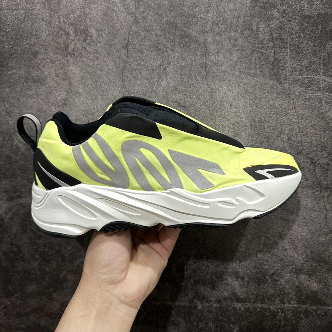 S2纯原版本 Yeezy Boost 700 MNVN Laceless “Phosphor”柠檬黄 GY2055