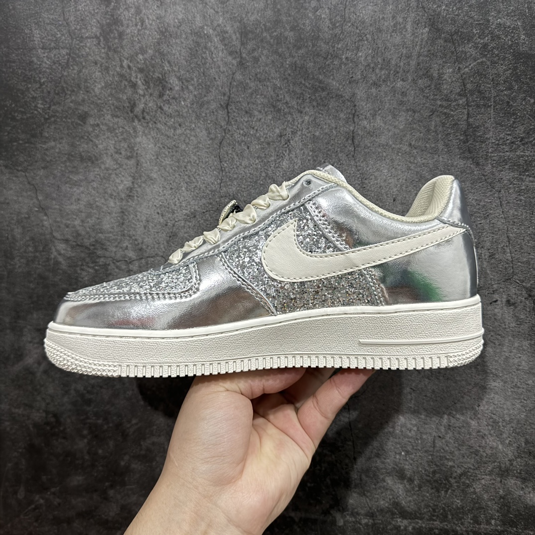 公司级NkAirForce107Low“Timeimprint”“时光印迹”空军一号低帮休闲板鞋鞋款鞋身