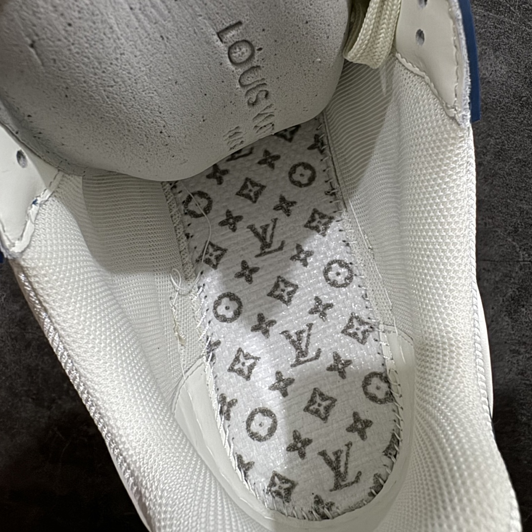 图片[9]-【佛山顶级超A版】Louis Vuitton LV Trainer系列 白蓝棋盘格n本地仓库现货 当天可取n私人订单 专柜混卖零售专供n所有配色均为购买原版复刻n整体版型 皮料 市场独一无二后跟版型都可以自行对比[机智]吊打市场所有货n怒甩十条街，欢迎拿市场各大工厂的货来对比！n鞋舌烫金超正 压印程度秒杀市面90%以上的高端货n新配色陆续开发出货  尺码：39-45   编码：T1550580-鞋库