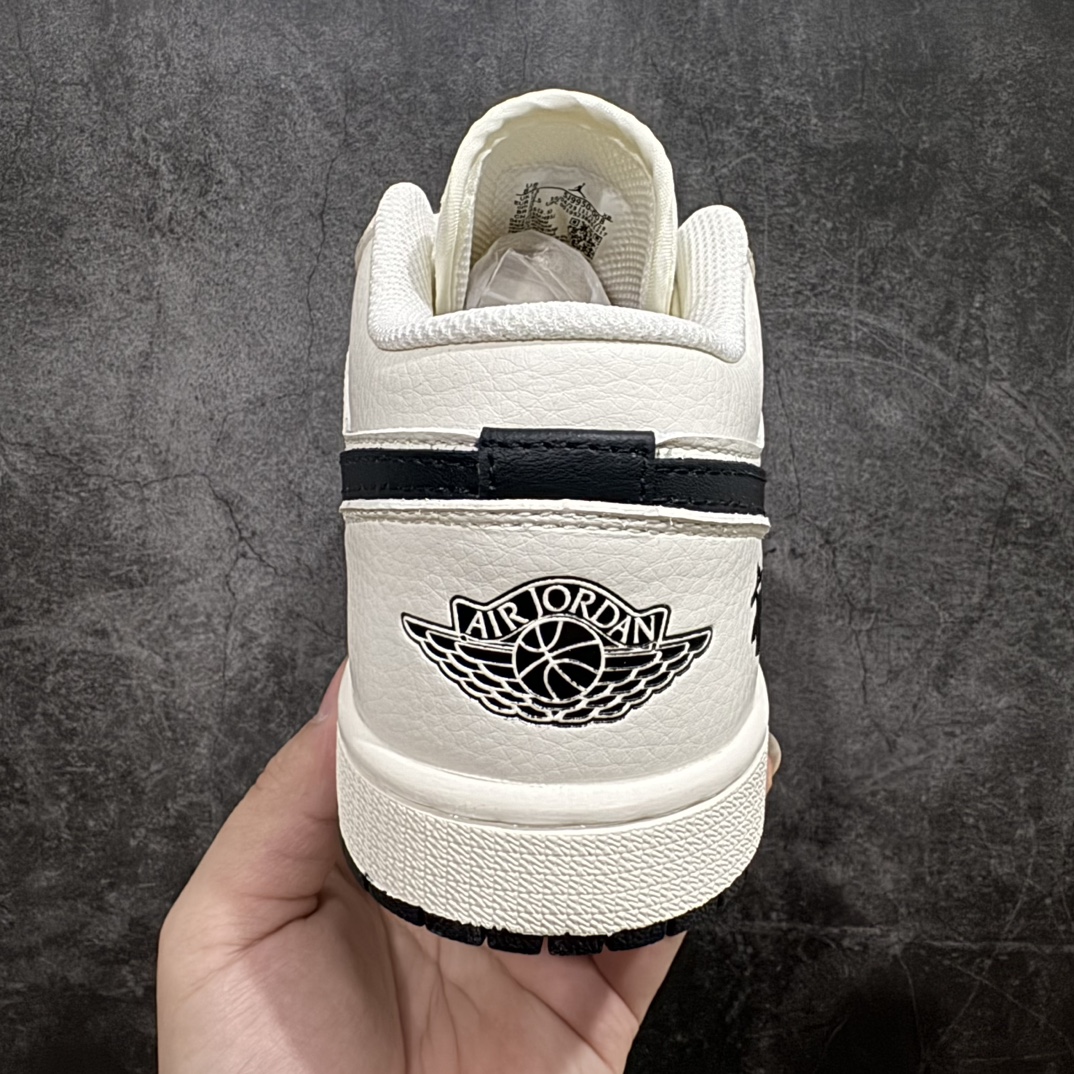 定制版AirJordan1LowAJ1乔1斯图西联名-米黑白高端定制低帮篮球鞋SJ9950-008定制鞋