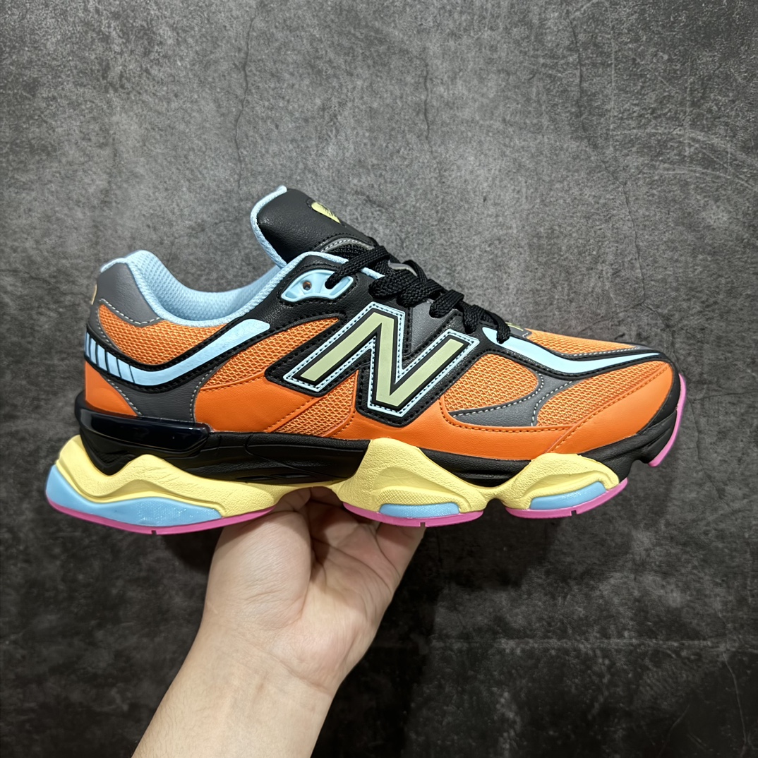 【纯原版】 New Balance NB9060 联名款 复古休闲运动慢跑鞋 白棕色 U9060OGBn 全套原楦原纸板原厂数据开发 进口三明治网面 原装进口翻毛皮料正确绒感卡色 正确中底拉帮中底网布细节 原厂标裁 带紫光防伪 定制后跟透明水晶模块 冲裁组合 大底贴合程度胶水上色把控完美 整洁度挑战全网艺术家 多道序QC把关品质完善 匠心打造 耗时两个月开发完成 工艺极其复杂难度可想而知 新开独立私模大底 全网唯一正确六层组合大底 高端零售专供产物Size：36 37 37.5 38 38.5 39 40 40.5 41 42 42.5 43 44 45 46.5 编码：JP270300-鞋库