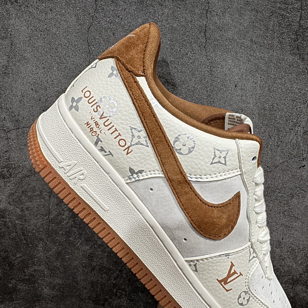 图片[7]-【公司级】NIke Air Force 1 \’07 Low “LV联名–米棕猪八”空军一号 低帮 运动休闲鞋折边针车 工艺难度大 原楦头原纸板 原装鞋盒 定制五金配件 内置全掌气垫 原厂鞋底货号：CV1724-112Size：36 36.5 37.5 38 38.5 39 40 40.5 41 42 42.5 43 44 44.5 45 编码：HXS250260-鞋库