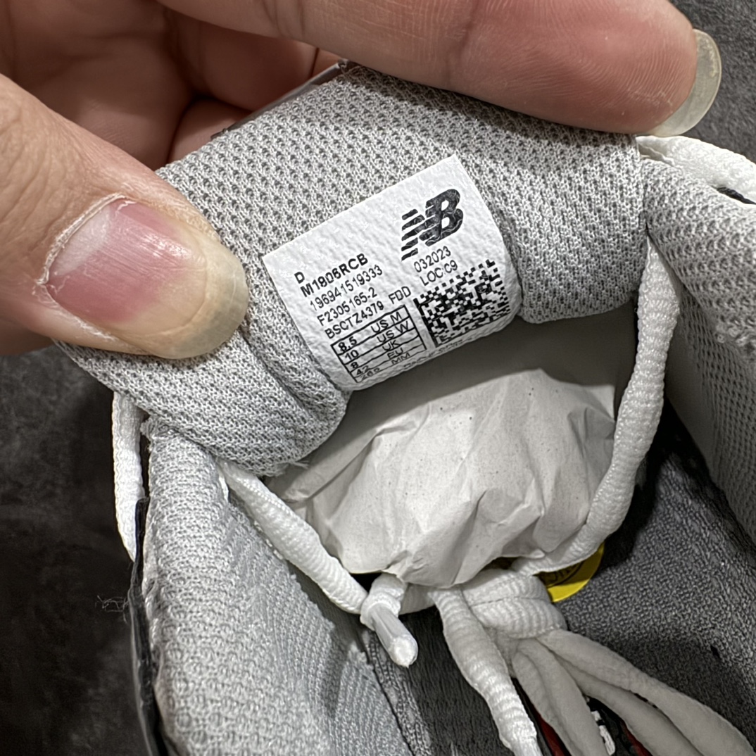 图片[8]-【M版纯原】新百伦New Balance NB1906  M1906RCB 白银n 全套原楦原纸板原厂数据开发 进口三明治网面 原装进口皮料正确绒感卡色 正确中底拉帮中底网布细节 原厂标裁 带紫光防伪 定制后跟透明水晶模块 冲裁组合 大底贴合程度胶水上色把控完美 整洁度挑战全网艺术家 多道序QC把关品质完善 匠心打造 耗时两个月开发完成 工艺极其复杂难度可想而知 新开独立私模大底 全网唯一正确六层组合大底 高端零售专供产物Size：36 37 37.5 38 38.5 39 40 40.5 41 42 42.5 43 44 45.5 46.5 47 编码：HXS300320-鞋库