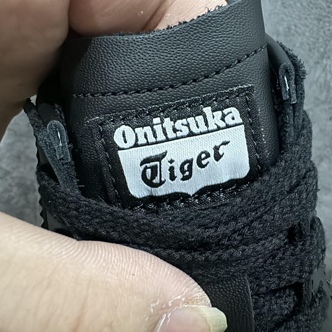 图片[7]-【MOK纯原】Asics Onitsuka Tiger MEXICO 66 亚瑟士鬼冢虎复古经典板鞋n市场最强版本 每个配色均购入原鞋校对 真正原厂头层牛皮 如假包赔 纹路、色泽、皮心颜色 质感百分百还原 海外订单工厂出品 超成熟稳定的做工品控 原装全套纸板楦头开发 原汁原味 完美呈现版型 私模正确鞋底咬花纹路 一比一鞋头弧度高度鞋身弧度 绝不口嗨 细节品控鞋型随意秒杀市面 原档咬花纹路私模大底 一个单元有六个三角形 总体形拼接呈现花瓣状 官方四联吊牌 原装Ortholite轻量化鞋垫 原盒原配 质保卡 说明书 钢印防尘纸  纸板中底带钢印 乳胶组合鞋垫 支持全方位的对比专柜 产品从款式颜色造型上体现出追求舒适和细节的完美 鞋类更是推崇手工制作的严谨与完美 融舒适性与可穿性的设计风格 注重细节的完美和别致魅力 既保持稳重 又不失轻松的时尚感 尺码：36 37 37.5 38 39 39.5 40 40.5 41.5 42 42.5 43.5 44 45 46 编码：LE270280-鞋库