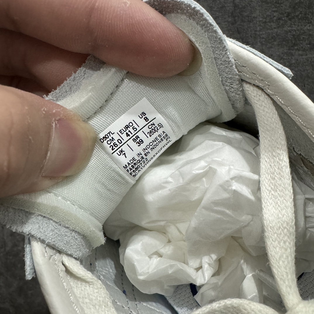 图片[8]-【MOK纯原】Asics Onitsuka Tiger MEXICO 66 亚瑟士鬼冢虎复古经典板鞋n市场最强版本 每个配色均购入原鞋校对 真正原厂头层牛皮 如假包赔 纹路、色泽、皮心颜色 质感百分百还原 海外订单工厂出品 超成熟稳定的做工品控 原装全套纸板楦头开发 原汁原味 完美呈现版型 私模正确鞋底咬花纹路 一比一鞋头弧度高度鞋身弧度 绝不口嗨 细节品控鞋型随意秒杀市面 原档咬花纹路私模大底 一个单元有六个三角形 总体形拼接呈现花瓣状 官方四联吊牌 原装Ortholite轻量化鞋垫 原盒原配 质保卡 说明书 钢印防尘纸  纸板中底带钢印 乳胶组合鞋垫 支持全方位的对比专柜 产品从款式颜色造型上体现出追求舒适和细节的完美 鞋类更是推崇手工制作的严谨与完美 融舒适性与可穿性的设计风格 注重细节的完美和别致魅力 既保持稳重 又不失轻松的时尚感 尺码：36 37 37.5 38 39 39.5 40 40.5 41.5 42 42.5 43.5 44 45 46 编码：LE270280-鞋库