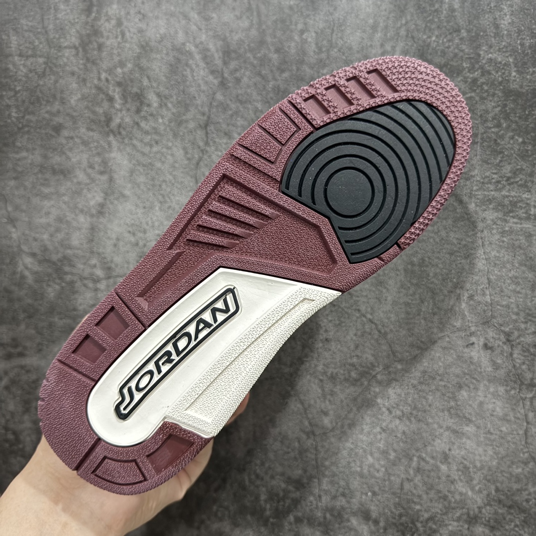 图片[9]-【奥莱Zp订单福利】Air Jordan Legacy AJ312 高帮 FZ5047-120 奥莱zp订单 直播间399 499一样的东西 帮你省钱 鞋身采用了皮革材质打造 横跨鞋面的魔术贴十分吸睛 侧面的Swoosh Logo的一部分被鞋面遮挡了一部分 颇具玩味 魔术贴上标有NK标识 而鞋舌上是Jordan的经典飞翼Logo 后跟和鞋底均采用了Air Jordan 3 的设计 后跟上同样也使用了经典的爆裂纹图案 尺码：35.5-40-选品中心