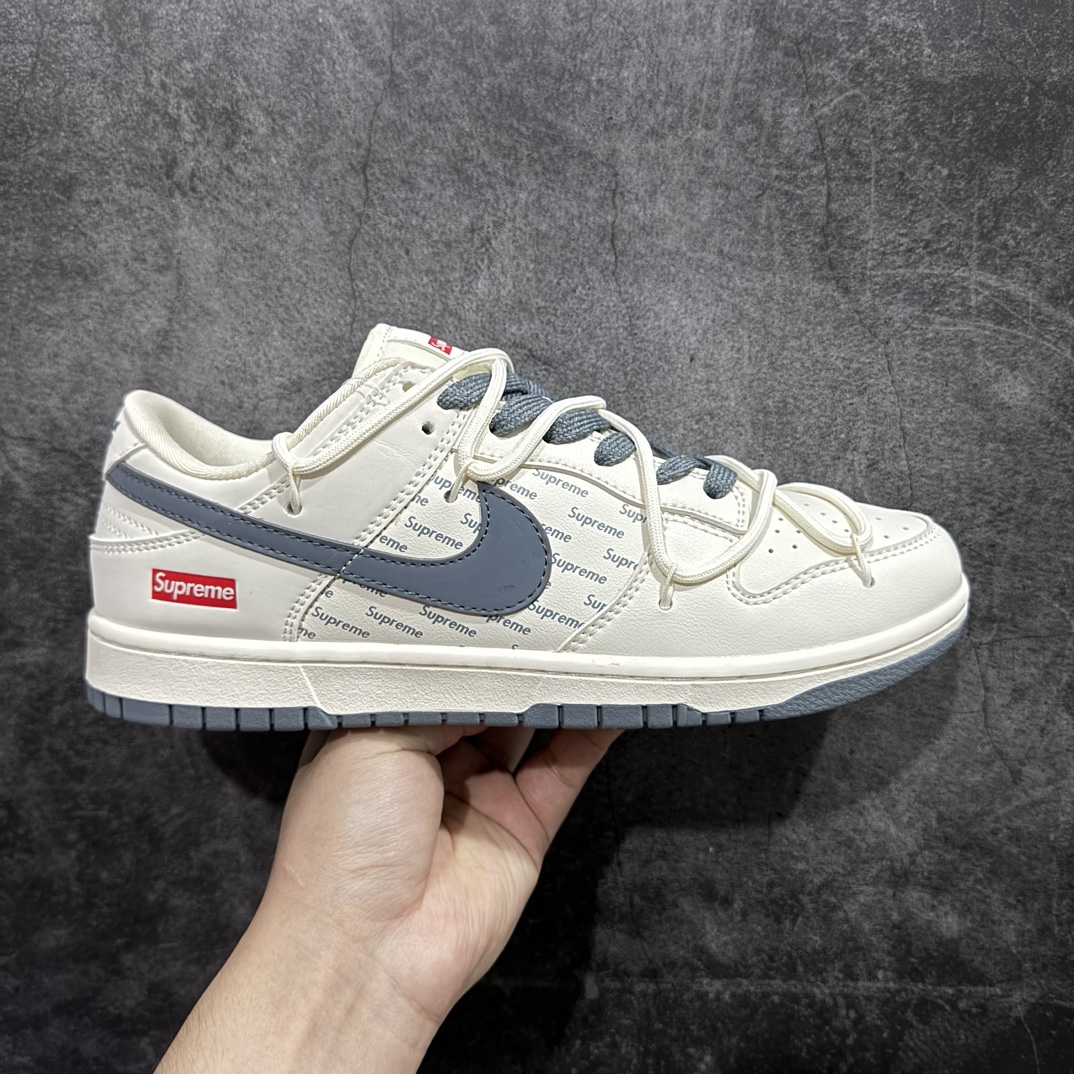 定制版SupremexNikeDunkLow陨石灰刻字此款主张打破传统的工业化流水线设计限制以Madeb