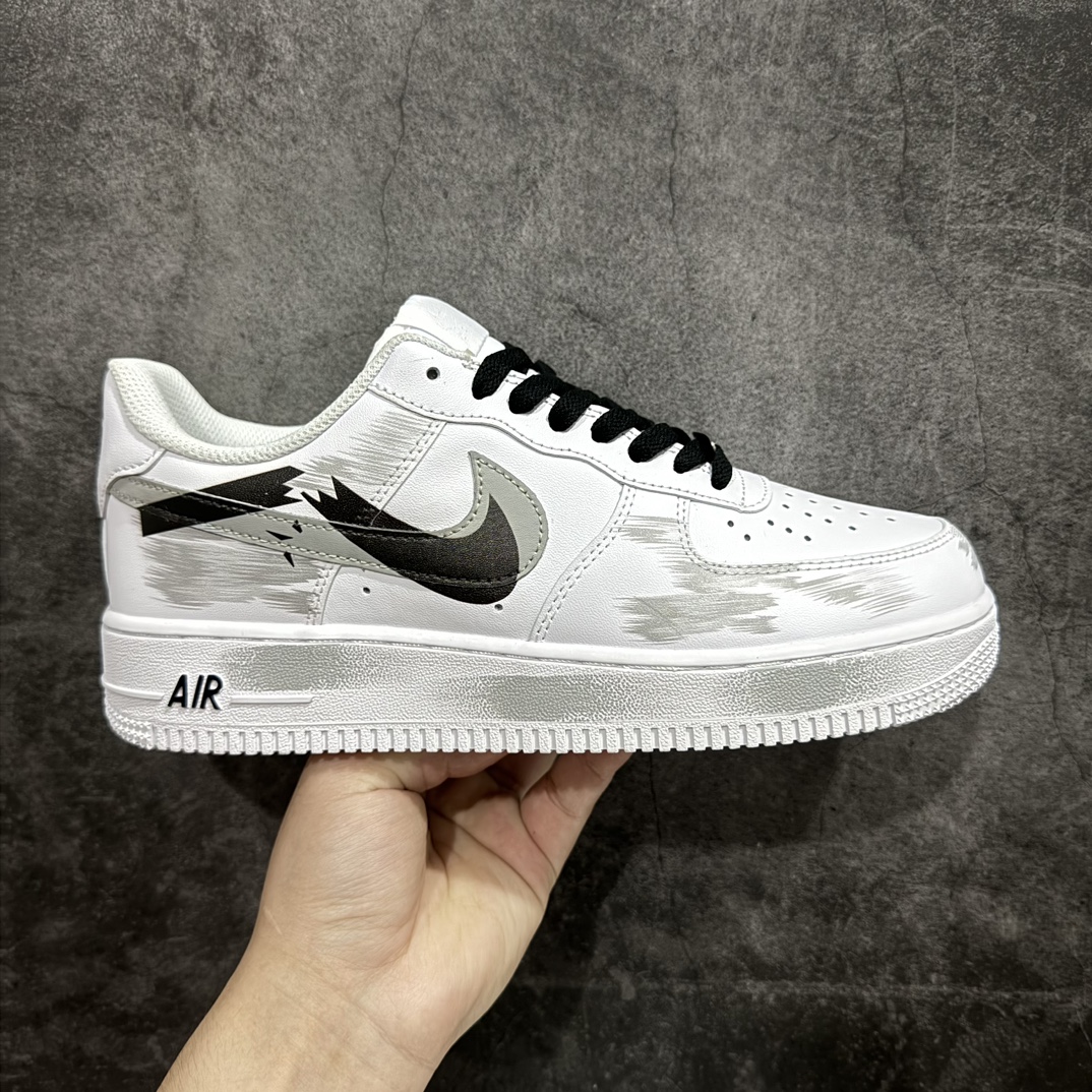 【公司级】NK Air Force 1\’07 Low 二次元主题 手绘 断裂 三勾阴影 空军一号绑带低帮休闲板鞋 CW2288-111rn定制皮料 原厂3D打印 定制鞋盒 原楦原纸板 纯正空军版型 内置全掌气垫r 尺码：36 36.5 37.5 38 38.5 39 40 40.5 41 42 42.5 43 44 44.5 45 编码：LF290300-鞋库